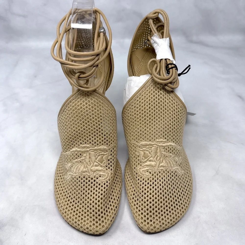 NEW Burberry Prorsum Embroidered Logo Mesh Ankle Wrap Tie Sandal Pump Heels 39.5 - Picture 4 of 16
